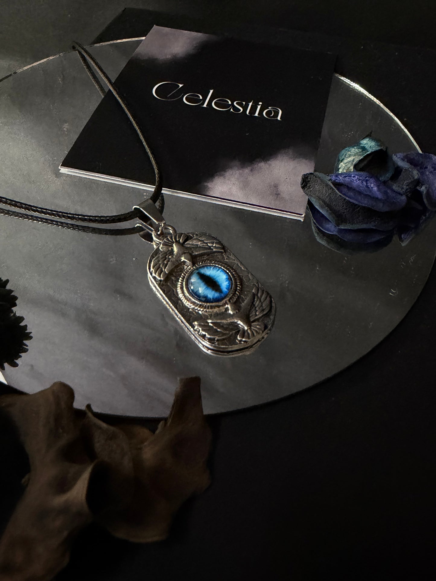 Blue Eyes Hypnotise Necklace