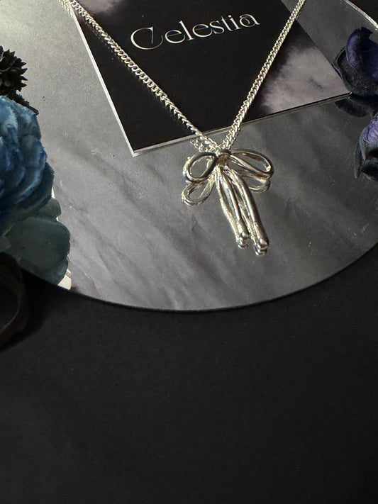 Bow Necklace